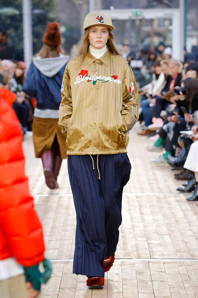 Look 34